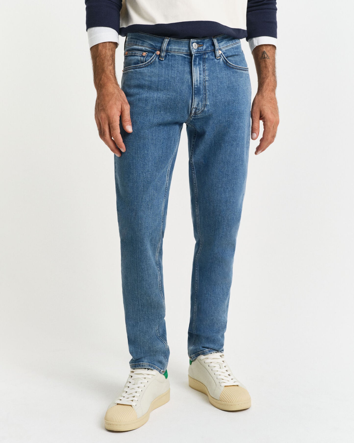 Slim Fit Jeans in sauberer Waschung