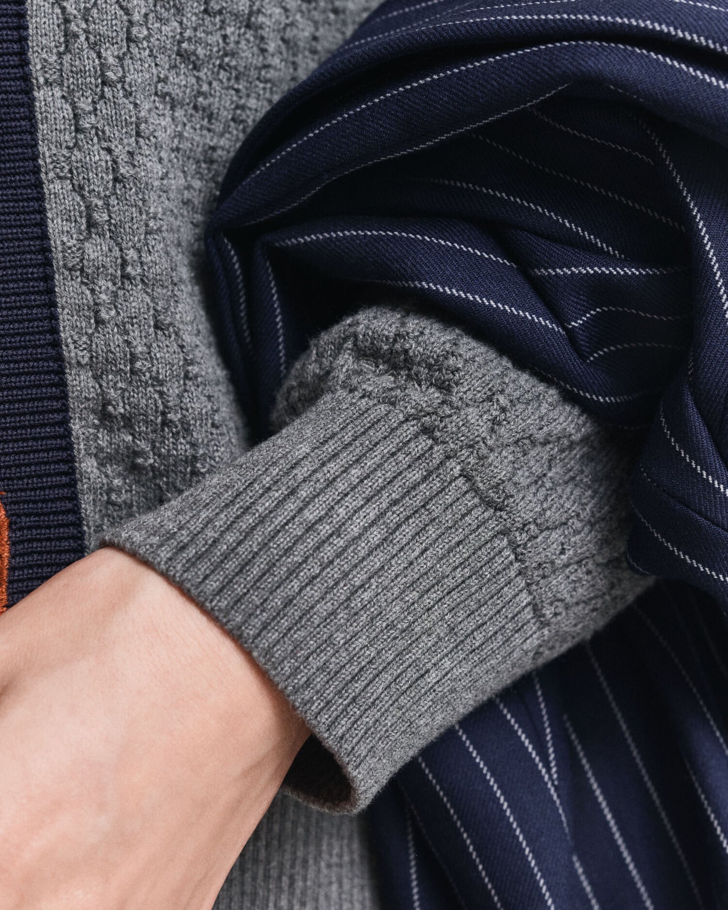 Cardigan aus Baumwolle mit Struktur und Kontrastdetails
