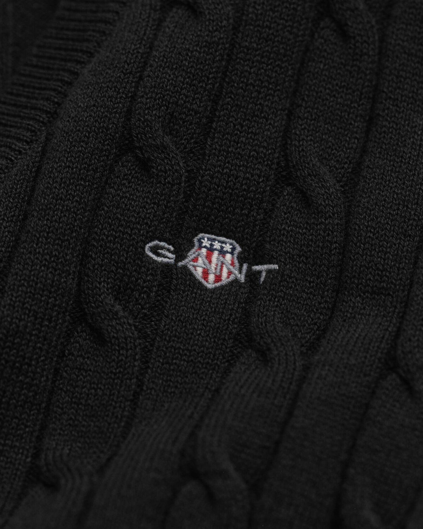 Pullover mit V-Ausschnitt aus elastischem Baumwollkabelstrick