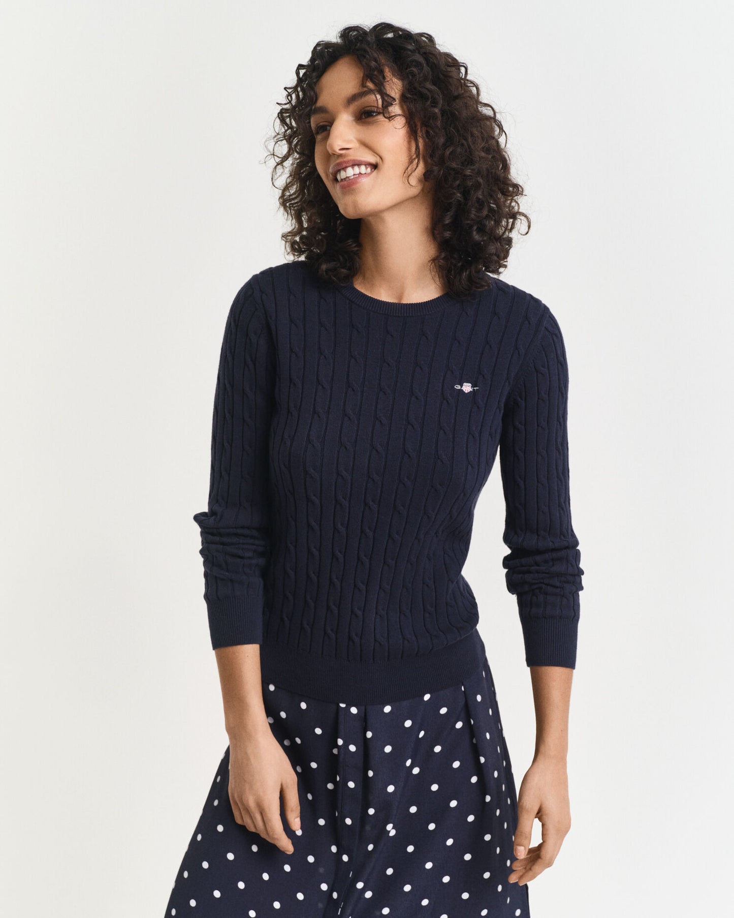 Pullover aus Stretch-Baumwolle mit Zopfmuster und Rundhalsausschnitt