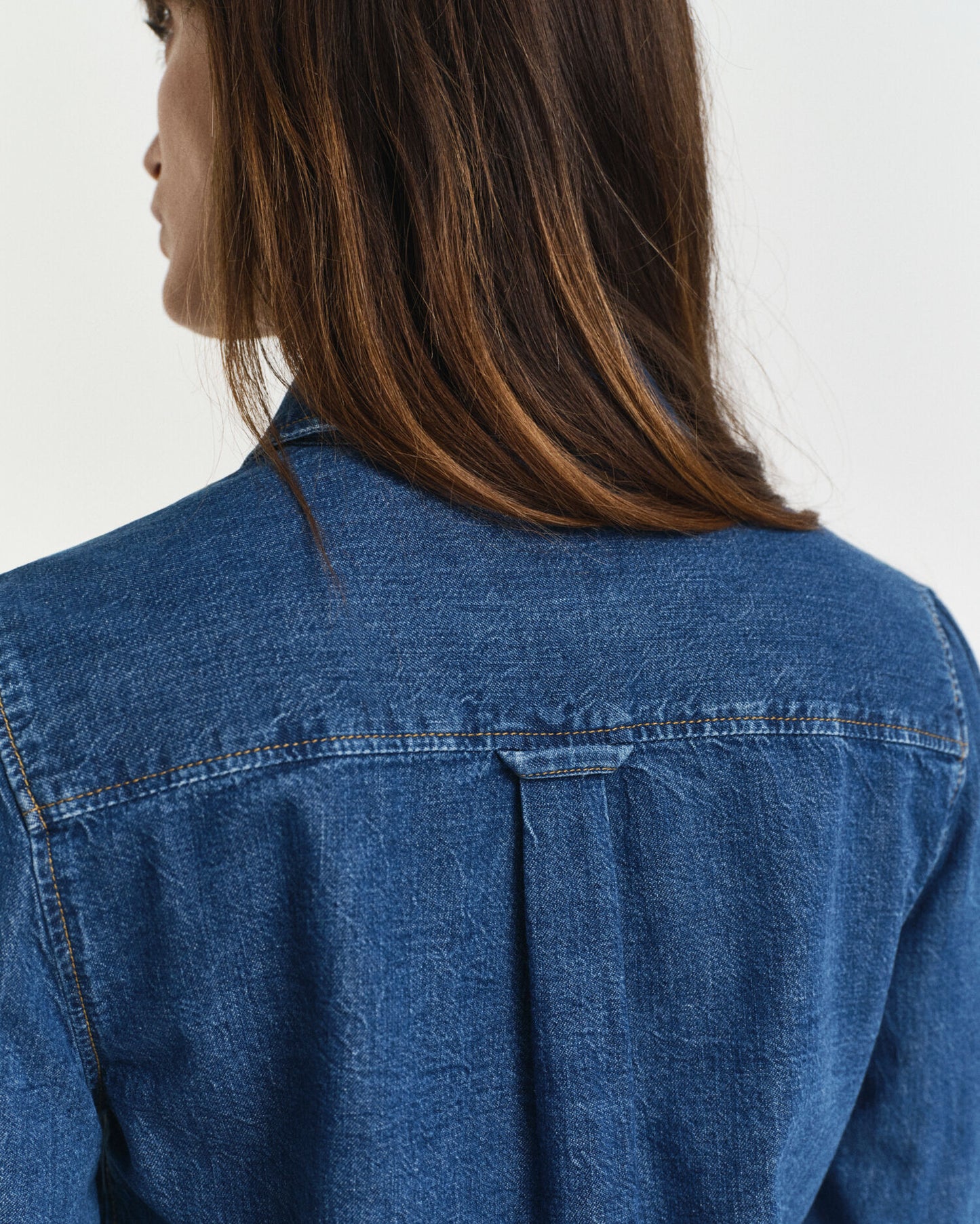 Jeanshemd mit Puffärmeln und normaler Passform