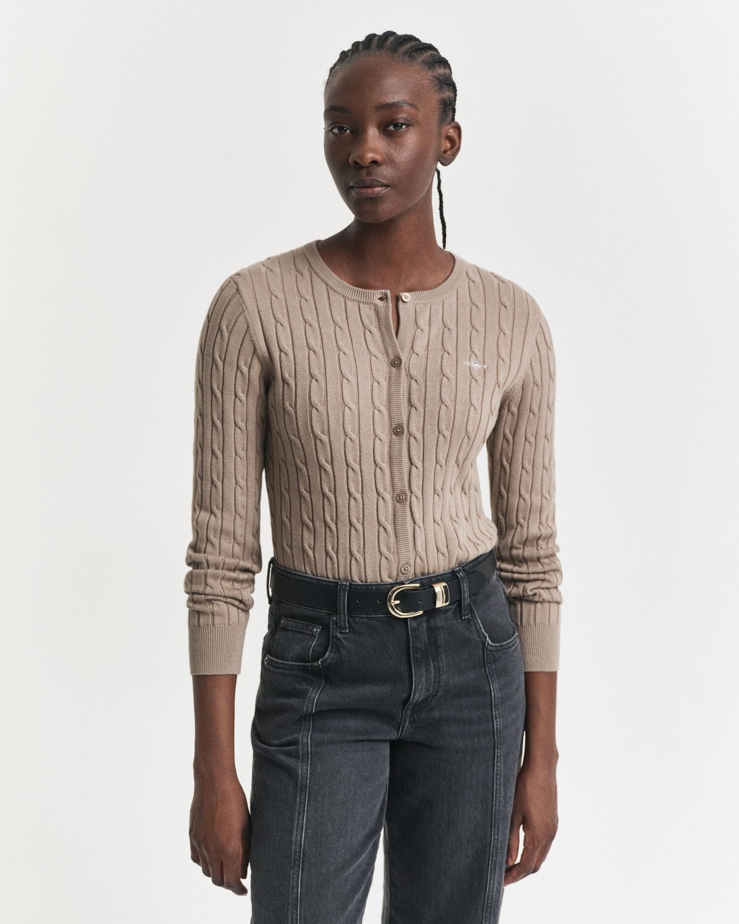 Strickjacke aus Baumwollstretch mit Zopfmuster