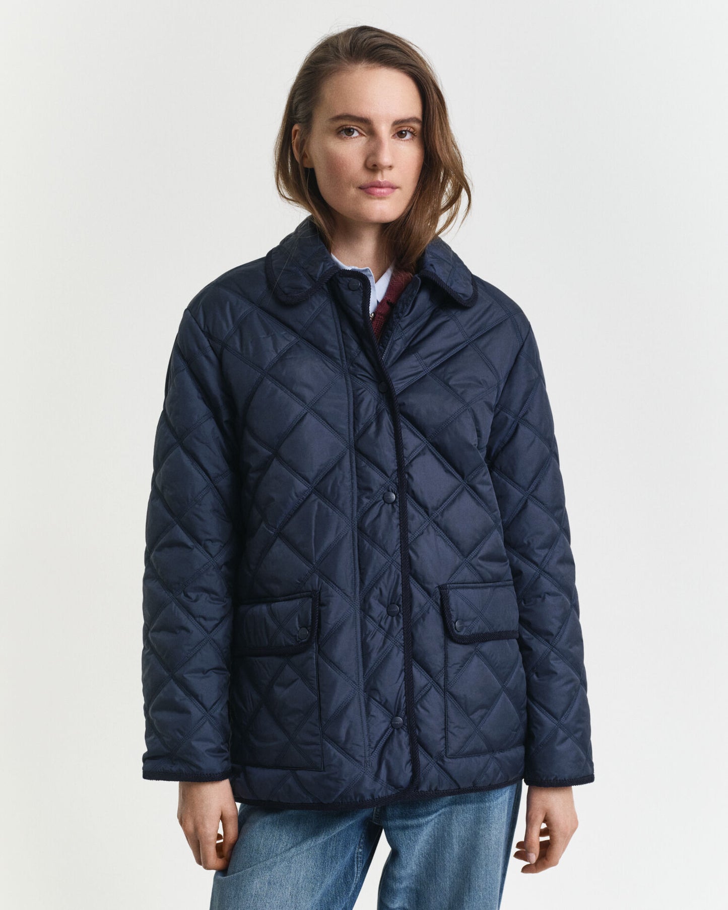 Steppjacke mit Kordbesatz
