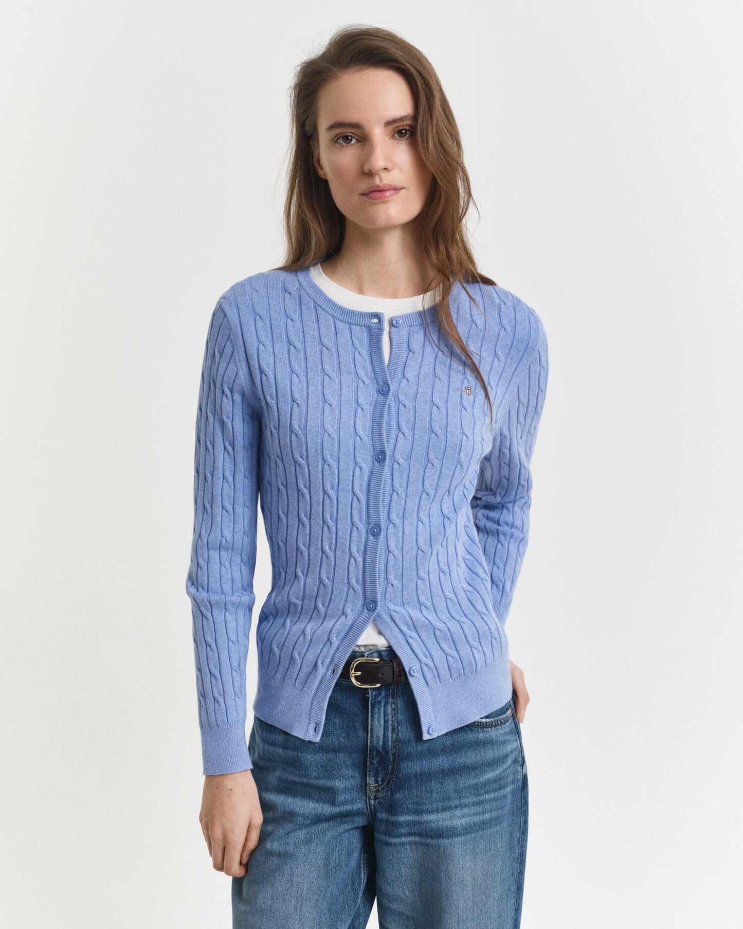 Strickjacke aus Baumwollstretch mit Zopfmuster