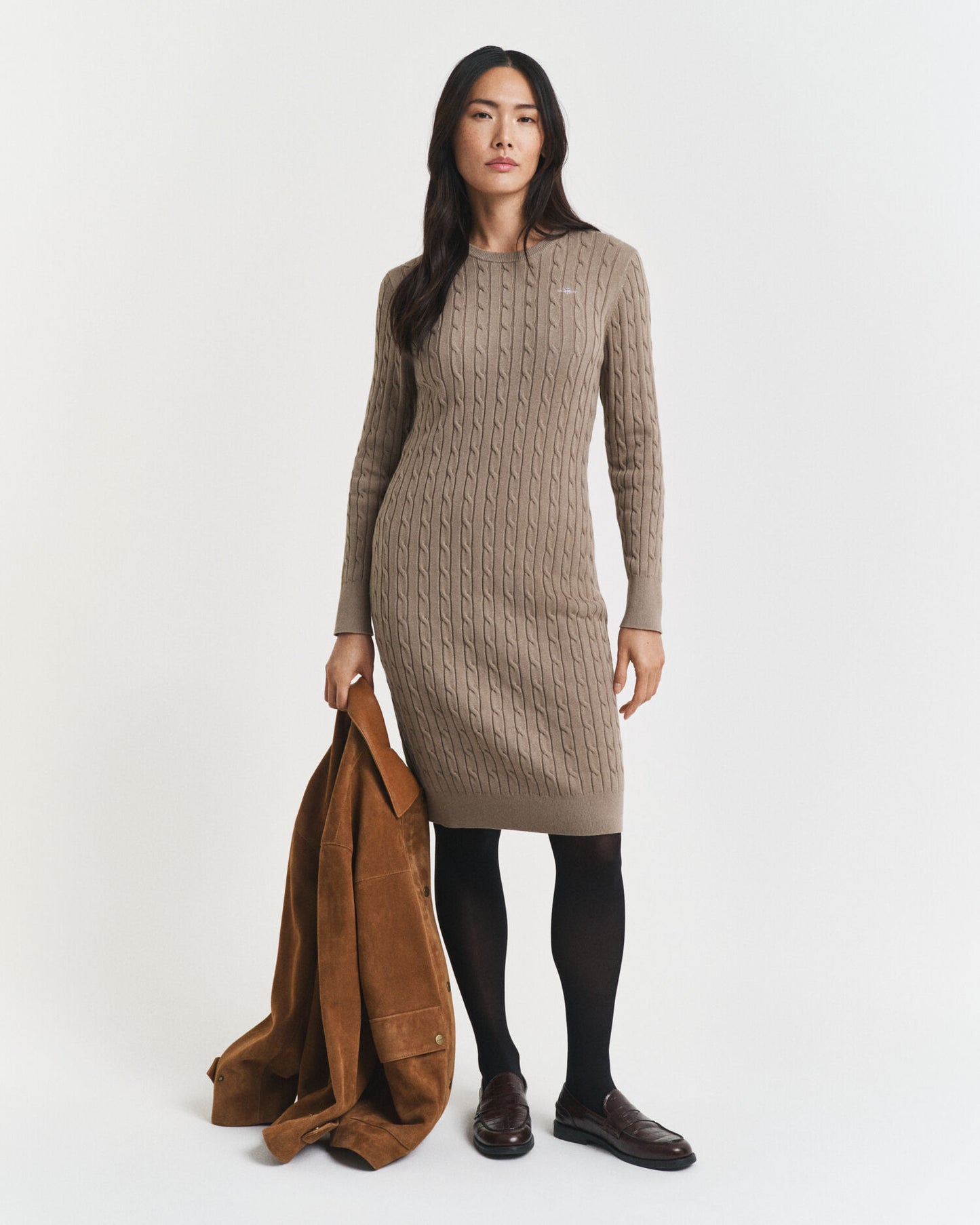 Kleid mit Rundhalsausschnitt aus elastischem Baumwollkabelstrick
