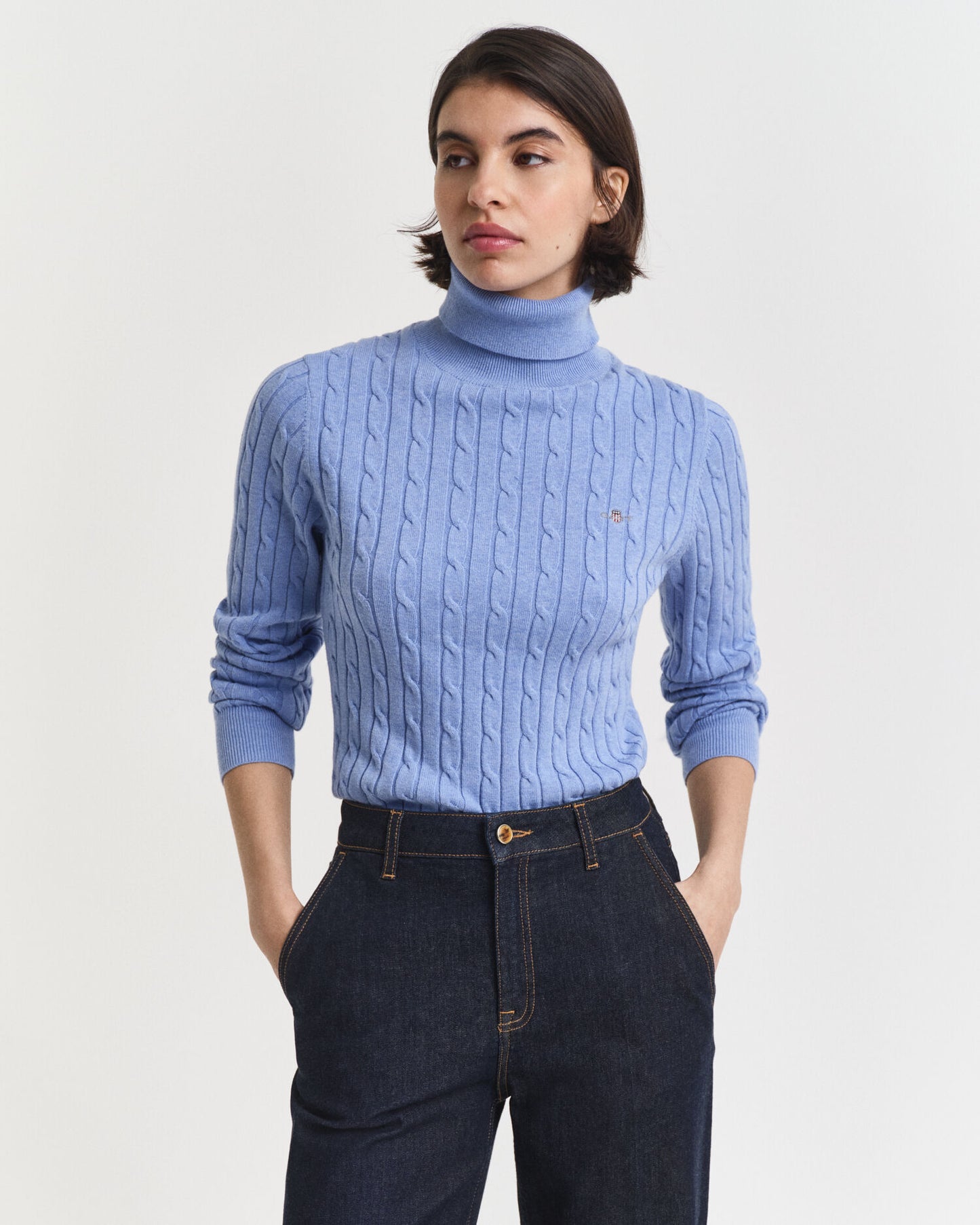 Rollkragenpullover aus Stretch-Baumwollkabelstrick