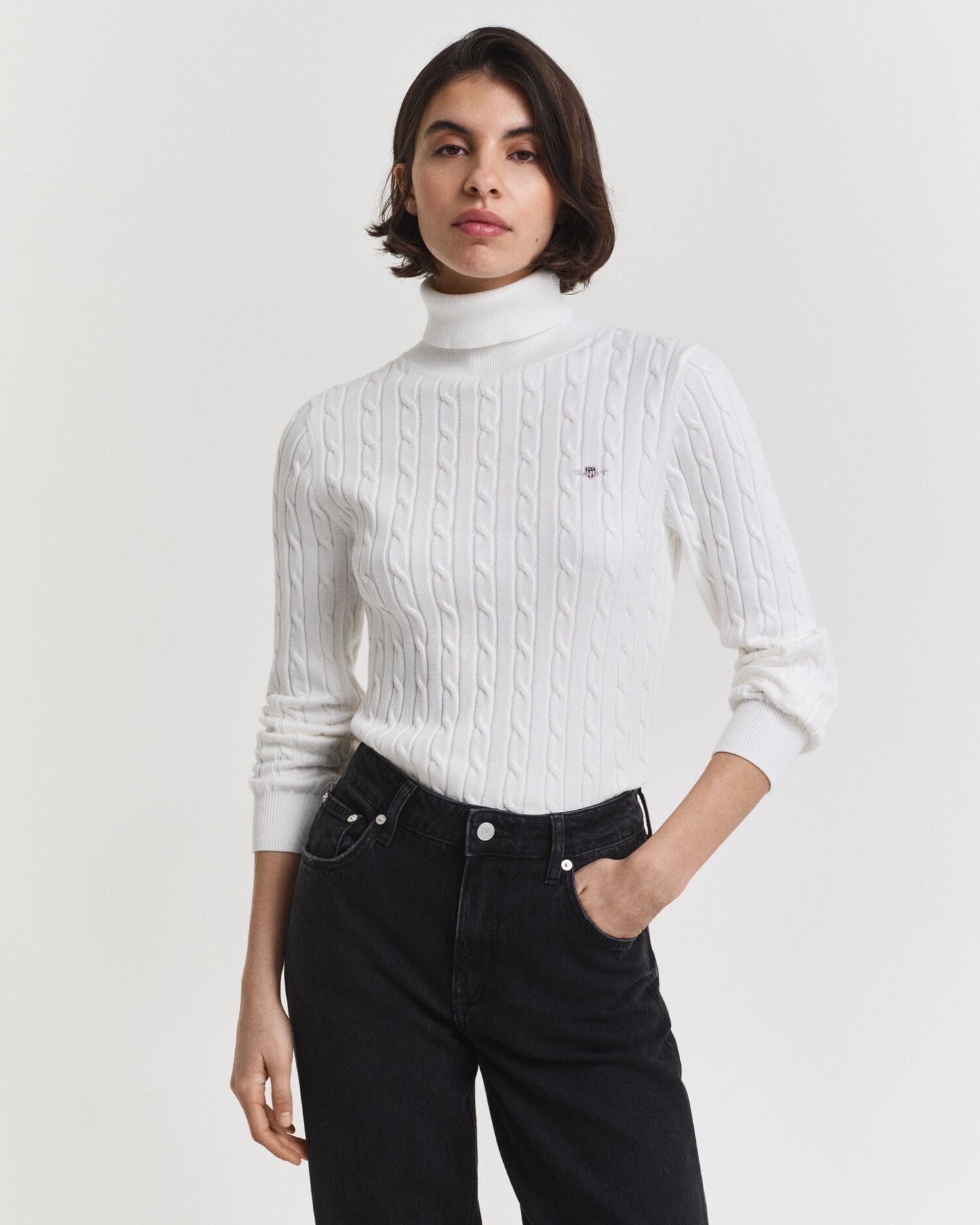 Rollkragenpullover aus Stretch-Baumwollkabelstrick